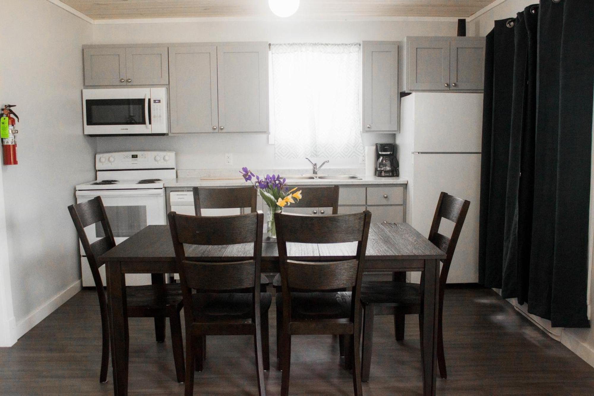 Hidden Acres Cottages Cavendish Luaran gambar