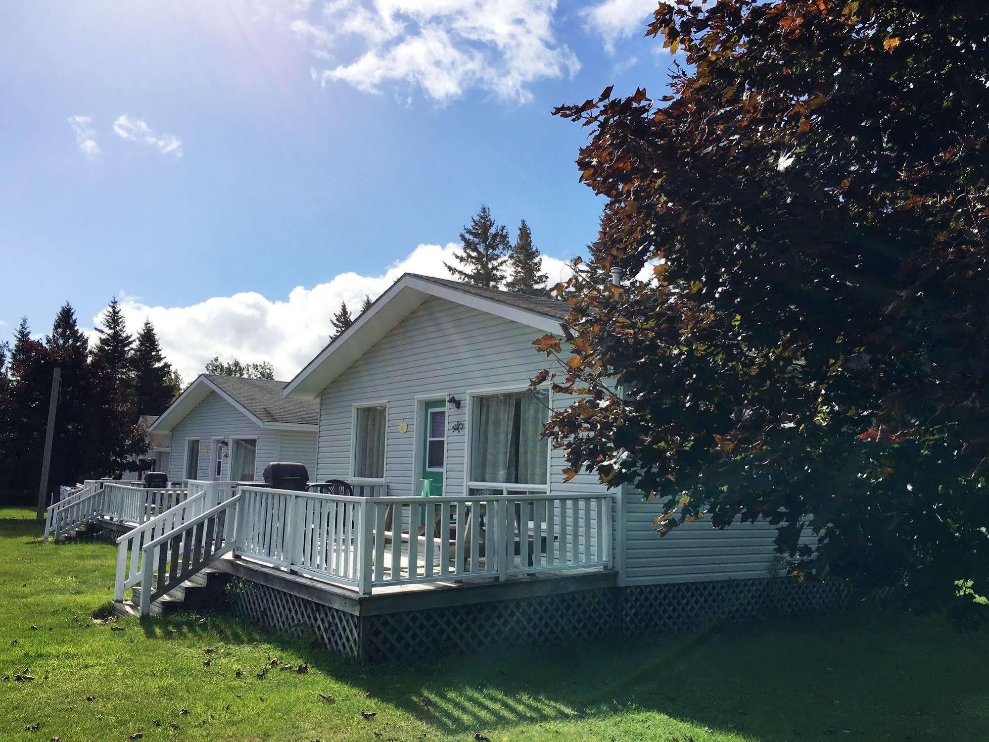 Hidden Acres Cottages Cavendish Luaran gambar